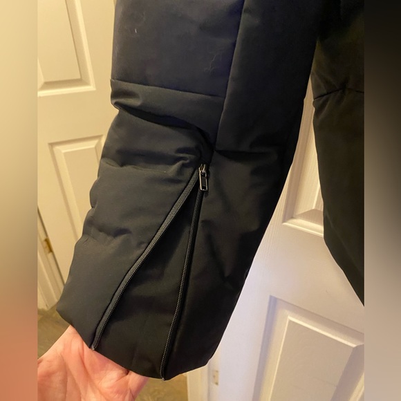 North Face Jacket - Picture 9 of 10